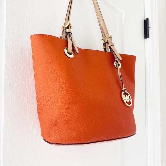 MICHAEL KORS Orange Leather Tote Bag With Adjustable Straps 14”x10.5”x6” - Picture 3 of 11